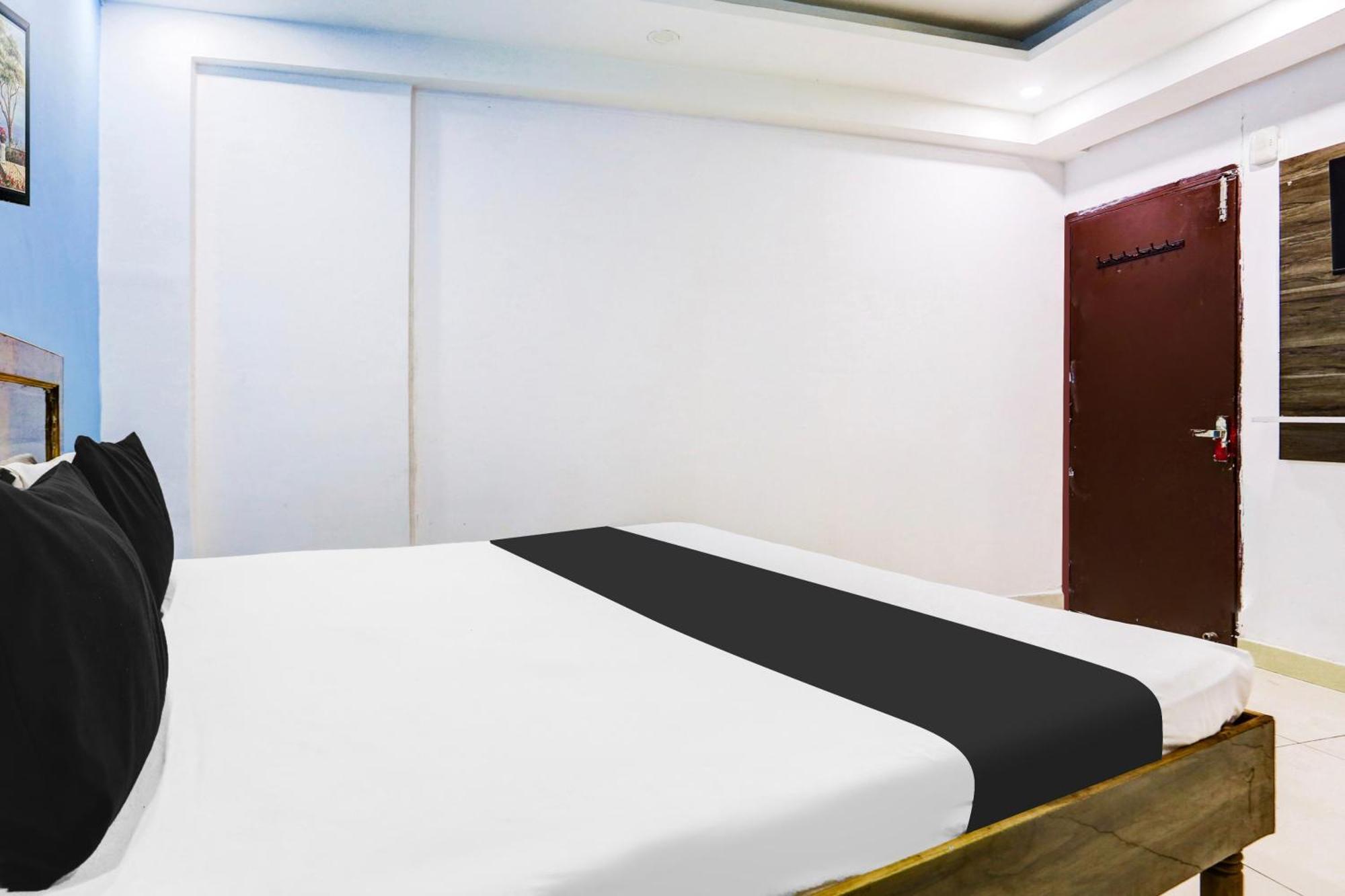 Hotel Rk Plaza Нью-Делі Екстер'єр фото